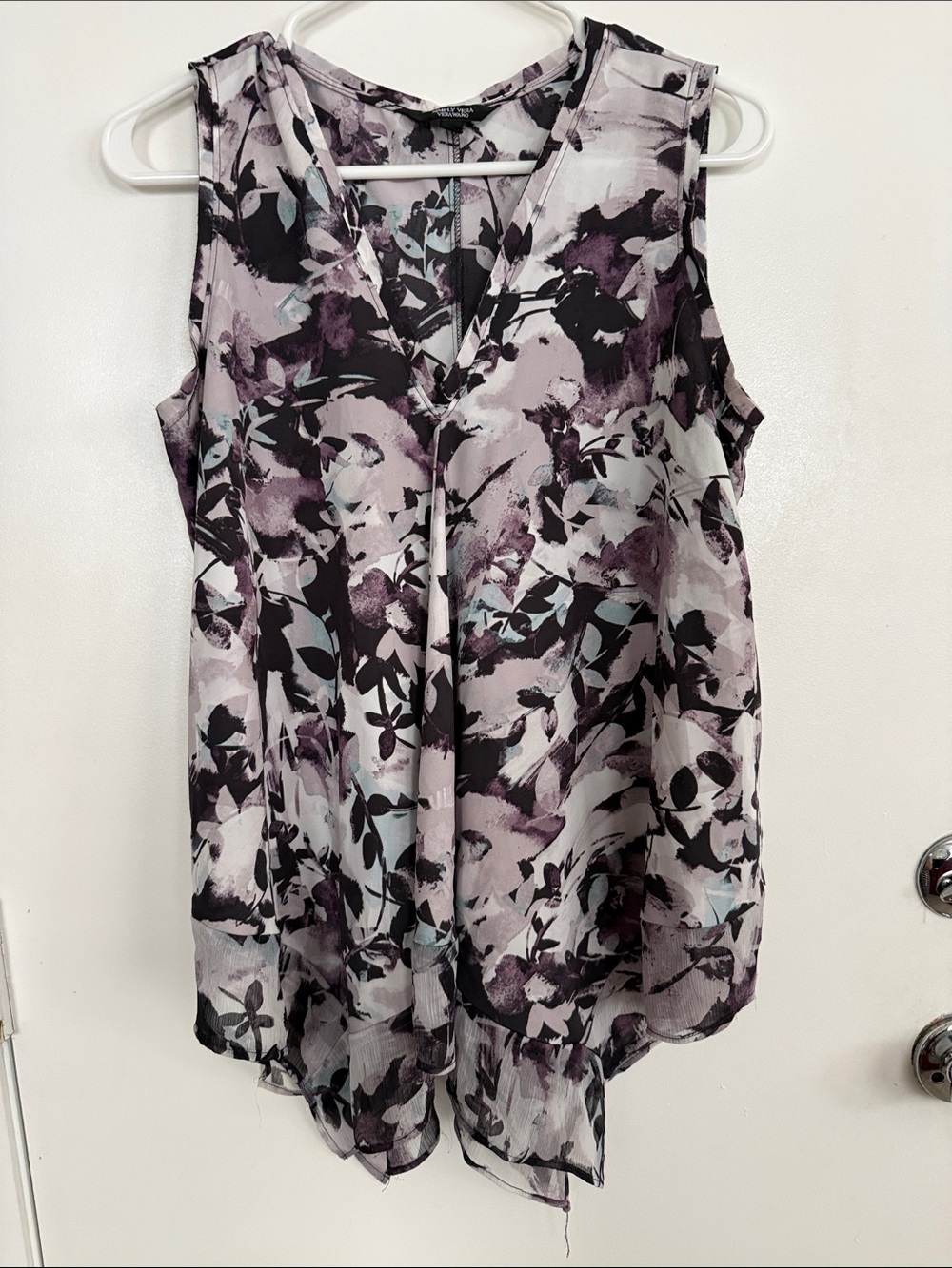 Simply Vera Vera Wang Lavender and Black Floral Sleeveless V-Neck Camisole